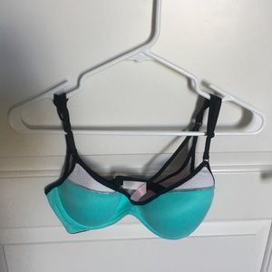 Sporty looking bra